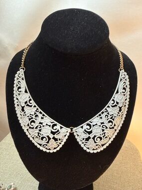 Ornate Silver Filigree Collar Necklace